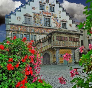 Example of Bavarian architecture. Photo via Wikimedia Commons