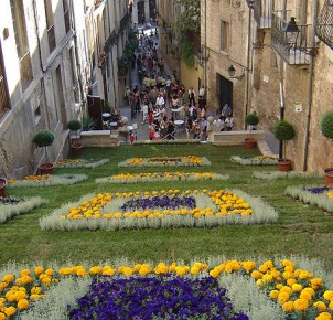 Temple of Flowers in Girona - photo courtesy of Wikimedia Commons
