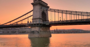 Sunset over the Danube - Budapest - Photo by Joisey Showaa