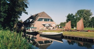 Giethoorn - photo courtesy of Netherlands Board of Tourism