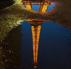 Eiffel Tower - photo via Flickr:luc.viatour