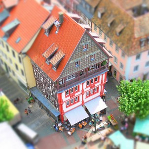 Neustadt an der Weinstrasse. Photo via Flickr:rolohauck