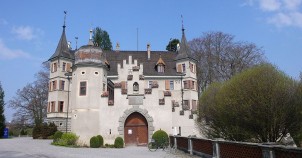 Seeburg in Kreuzlingen - photo by Wikimedia Commons:Pingelig
