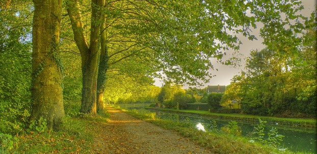 Canal du Loing, Nemours - photo via Flickr:@lain G