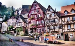 Miltenberg - photo via Flickr:yilmaz ovunc