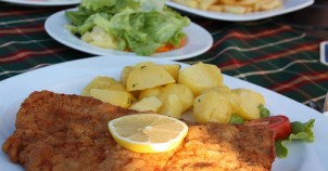 Schnitzel! Photo via Flickr:pizel0908