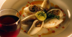 Wine with stuffed calamari - photo via Flickr:Kirti Poddar