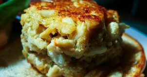 Maryland's famous crab cakes! Photo via Flickr:Steven Depolo