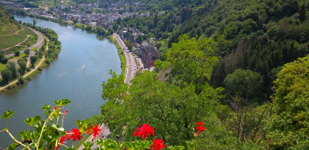 Cochem - photo via Flickr:Random_fotos
