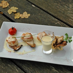 Delicious cuisine from Les Jardins du Lac's Restaurant