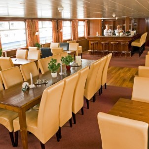 Salon Lounge