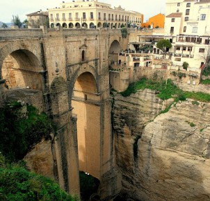Ronda - photo via Flickr:papalars