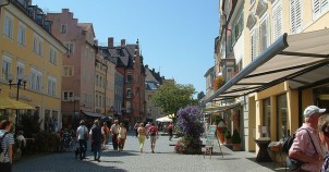 Shopping in Lindau. Photo via Flickr:Andrew Hayward