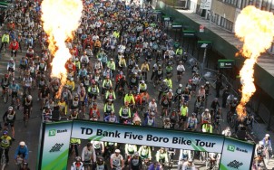 The festive start, courtesy of Bike NY